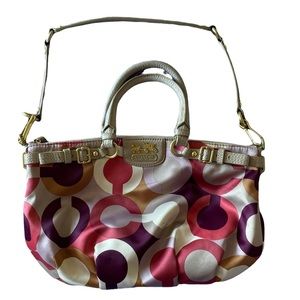 Signature Coach Shoulder  Bag